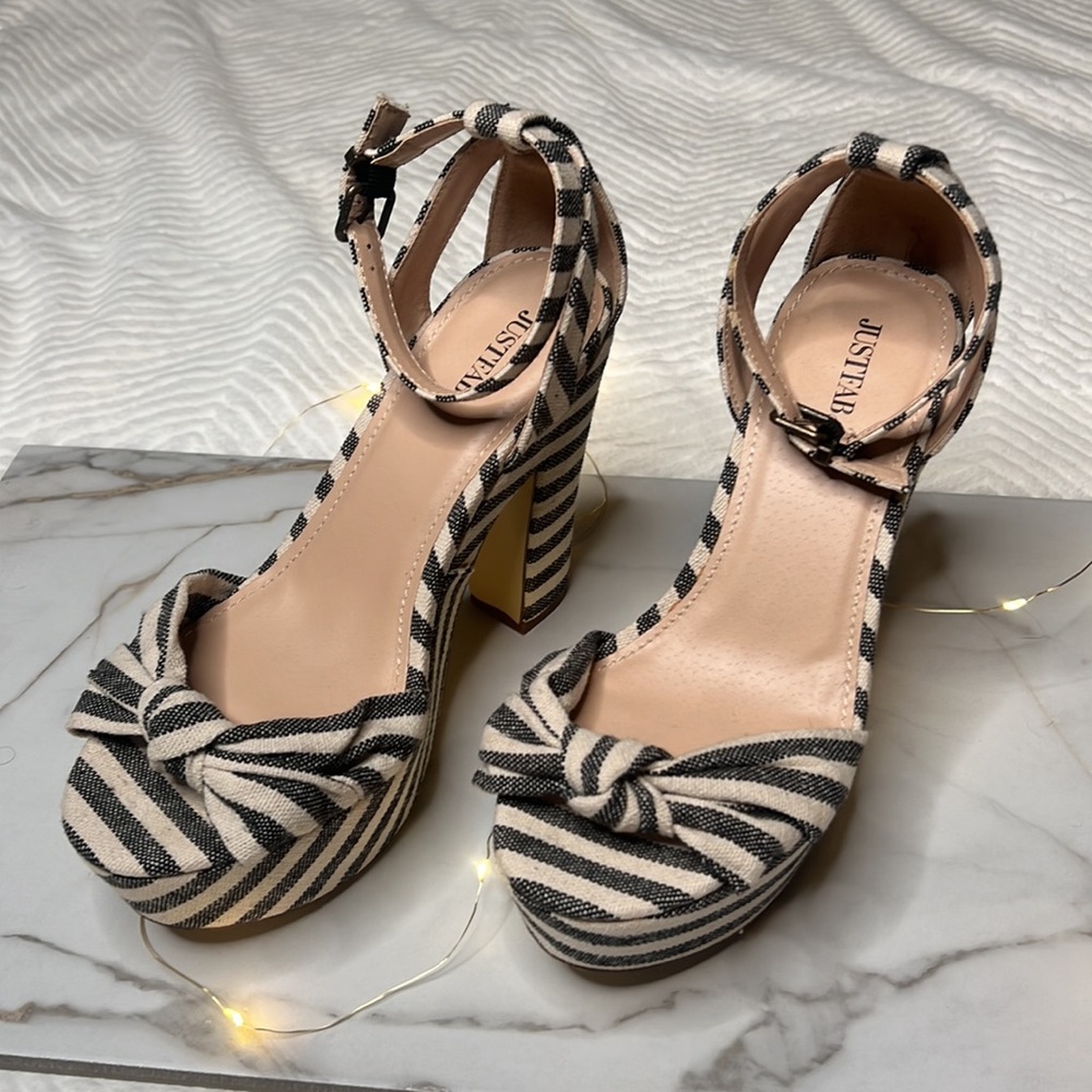 JustFab Lawren Wide Width Striped Platform Sandal - Size 10 - Picture 10 of 14